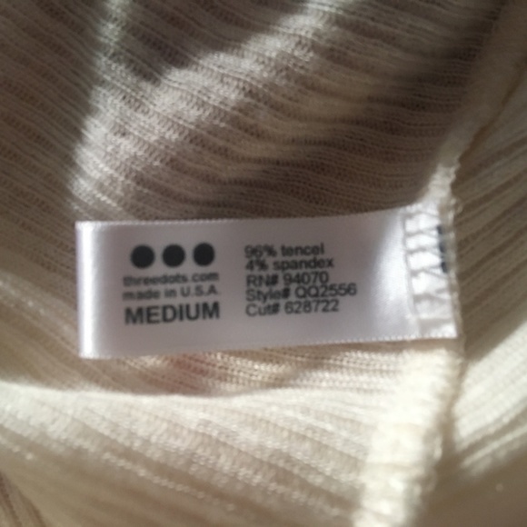 Three Dots Faux Wrap Surplice Medium Lightweight Cream Sweater - Picture 4 of 4